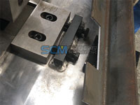 Machine hydraulique pour la coupe d'angle des cornières d'acier série TQJ